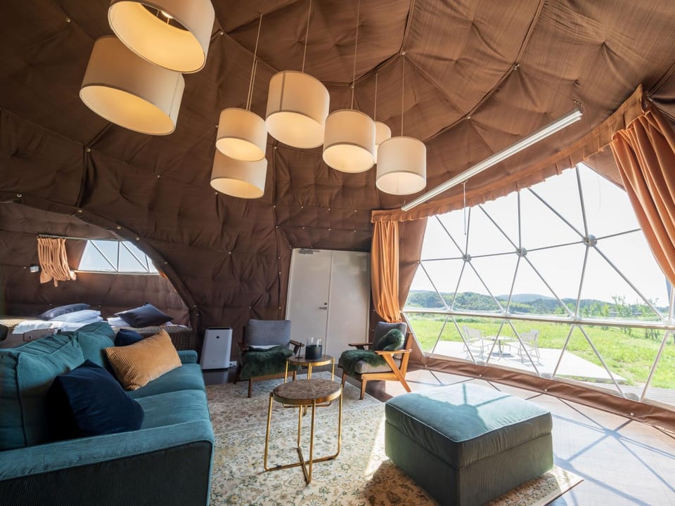 View (from property/room), Living room, Photo of the whole room, Seating area, furniture