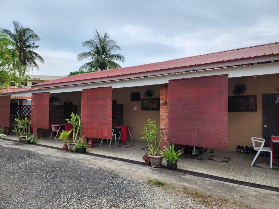 Property building, Patio, Other
