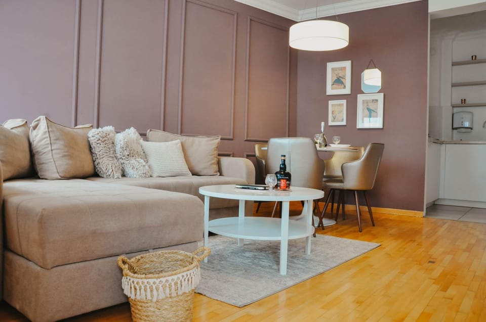 PLAN Superior Apartment Niš, centar, FREE parking Apartment in Serbia