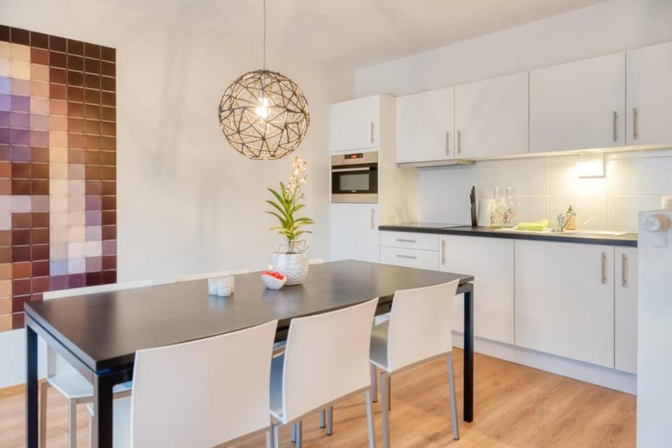 Charming 1-BR Retreat with Coastal View Apartment in Flanders