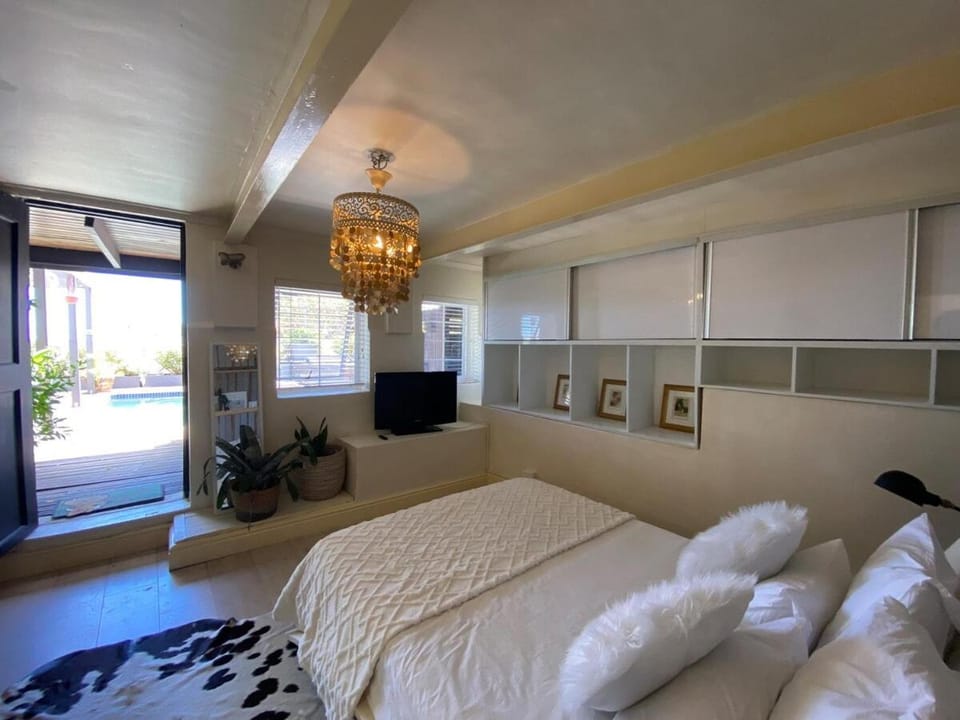 Oceanview Sunset Haven U3 ! Apartment in Cape Town