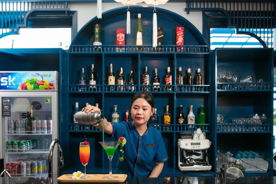 Lounge or bar