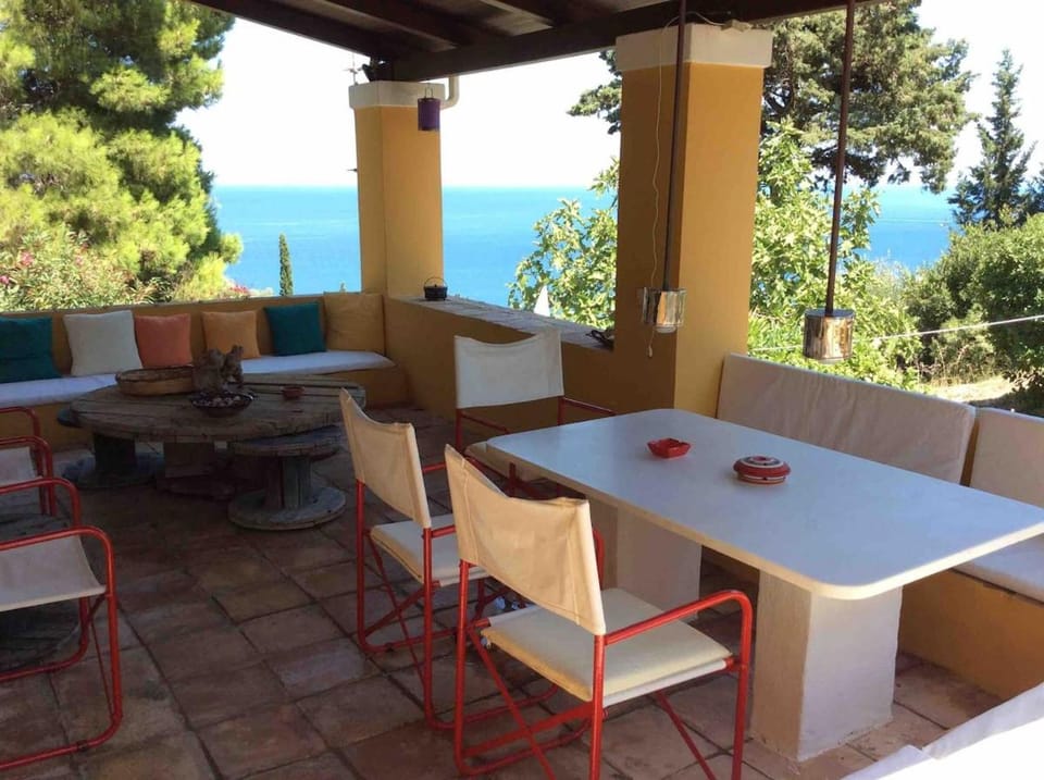Villa Akrotiri Stunning Views House in Zakynthos