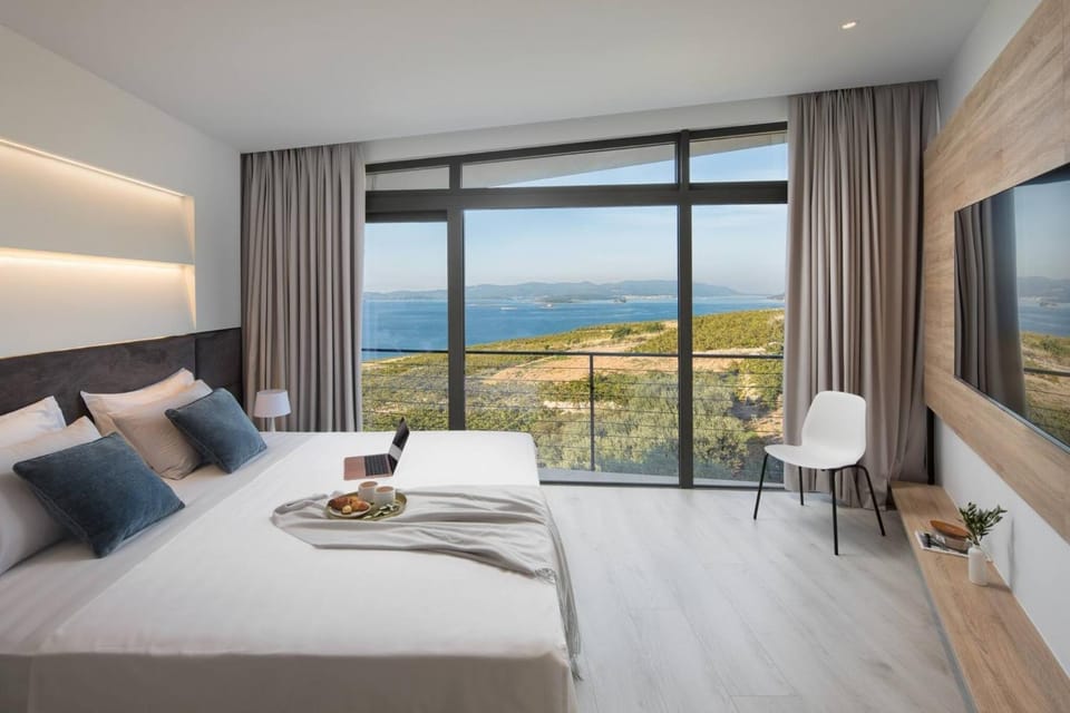 Bed, Natural landscape, View (from property/room), Other, Bedroom, Sea view