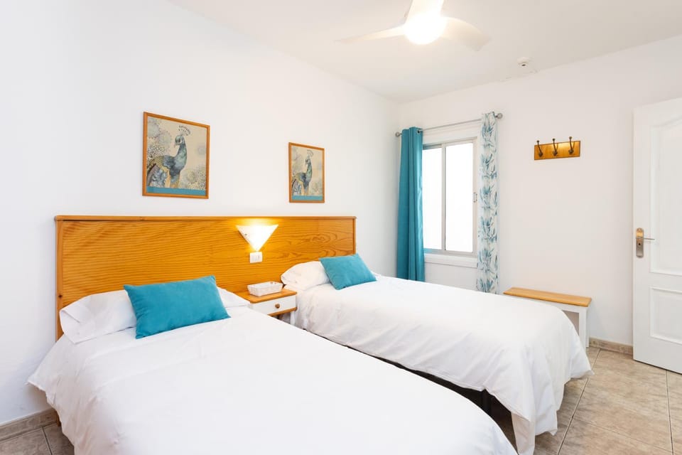 Home2Book Tropical Poolside Retreat, Las Américas Apartment in Playa de las Americas