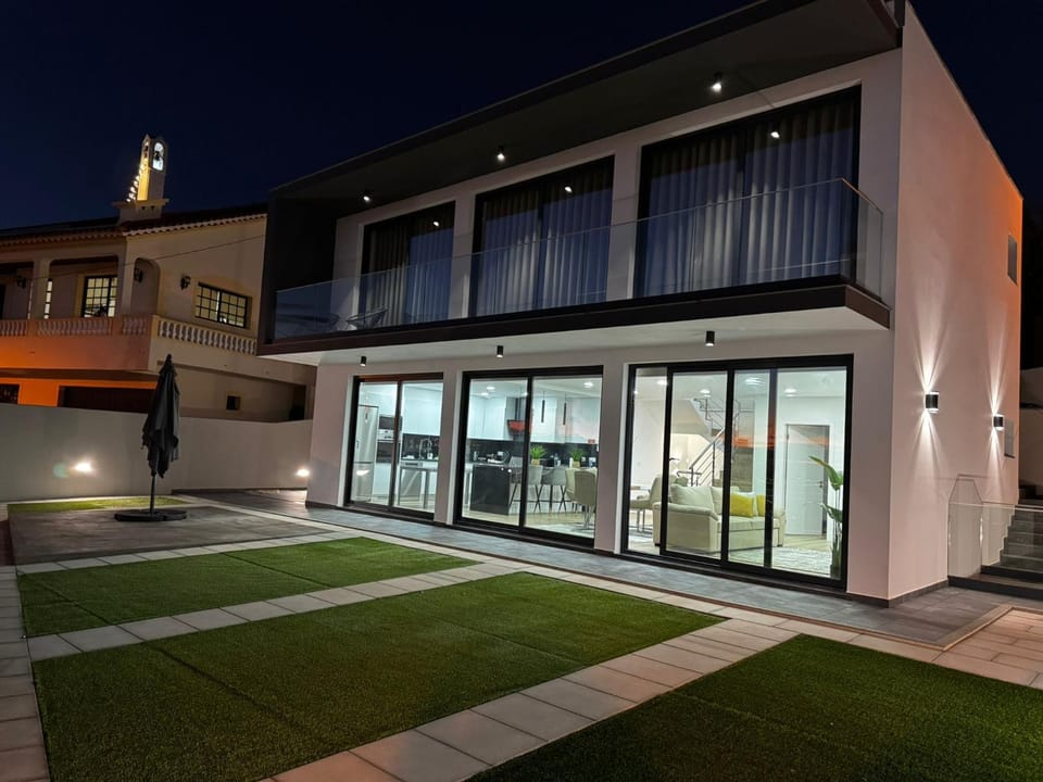 Property building, Night