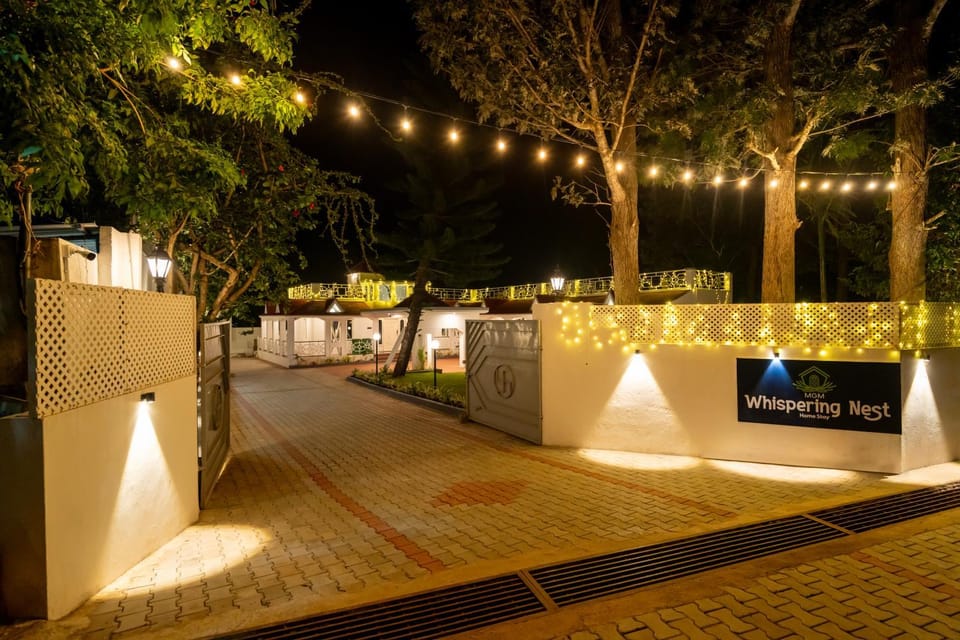 Facade/entrance, Night