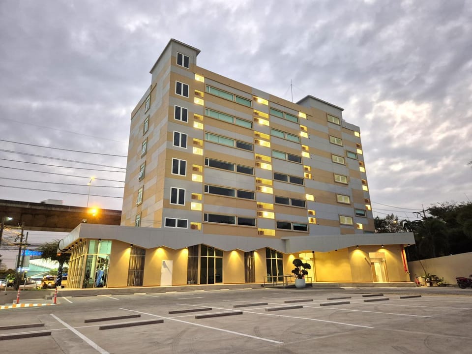 Property building, Parking