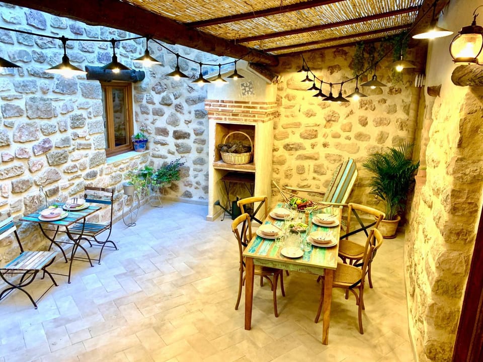 Property building, Living room