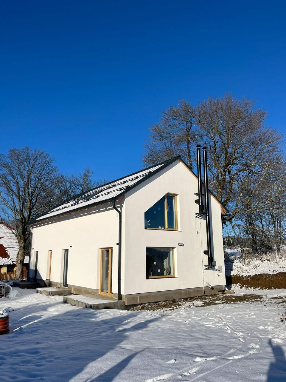 Property building, Day, Winter