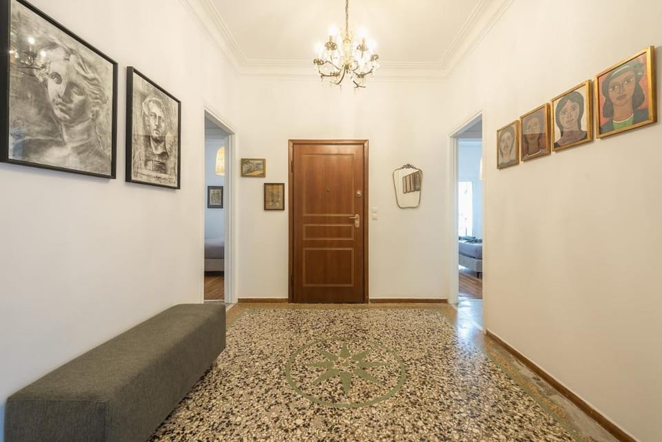 Living room, Decorative detail