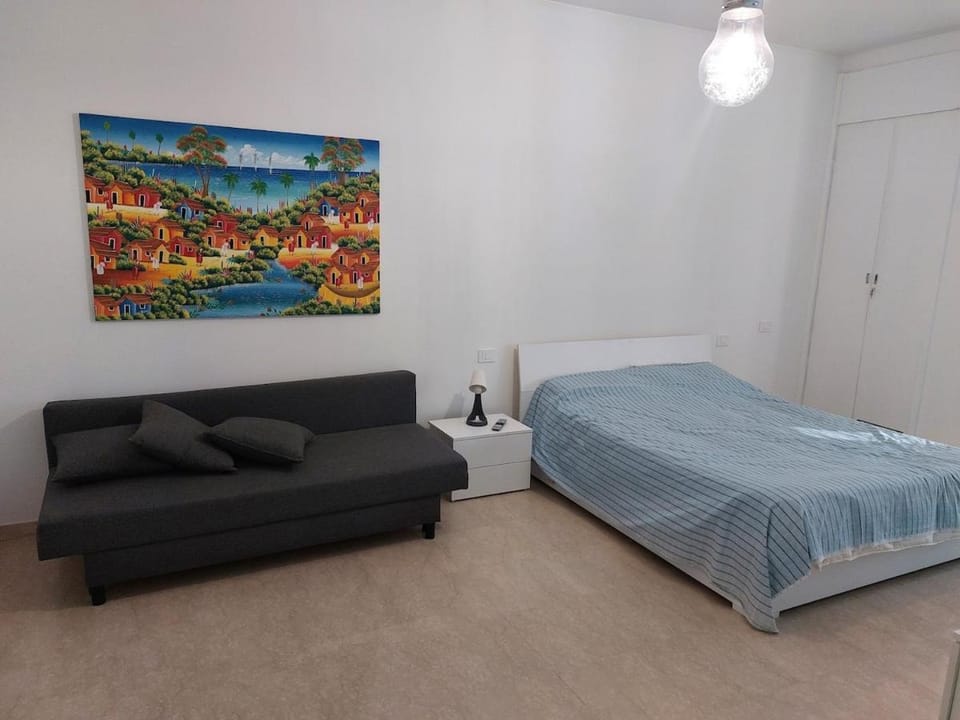CASA AZZURRA con PARKING AUTO Apartment in Genoa