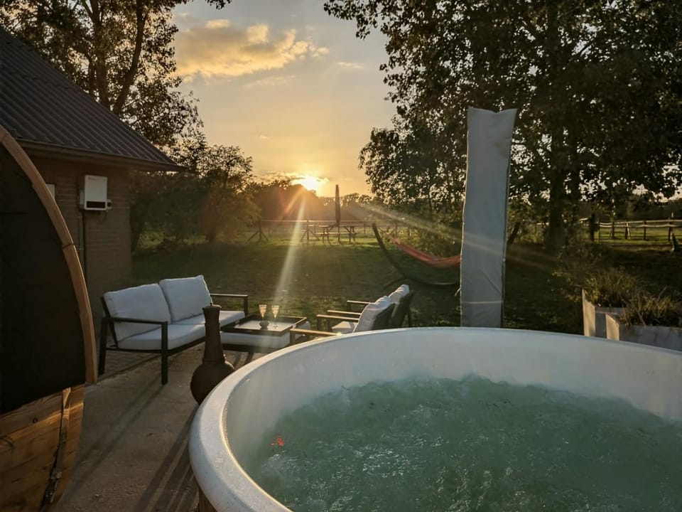 Patio, Natural landscape, Garden, Hot Tub, Garden view, Sunset