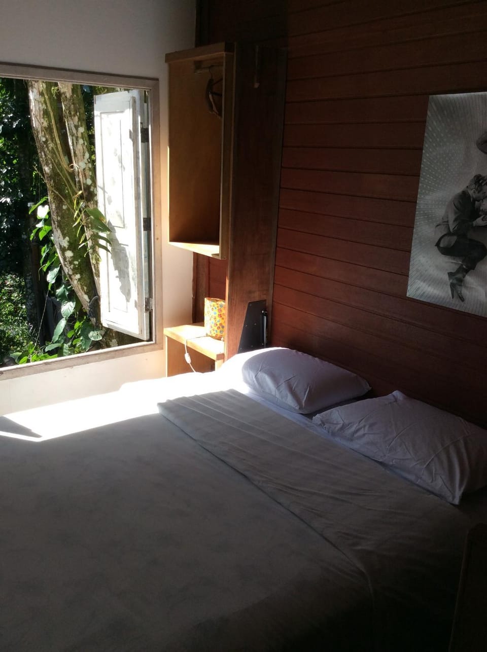 Bed, Photo of the whole room