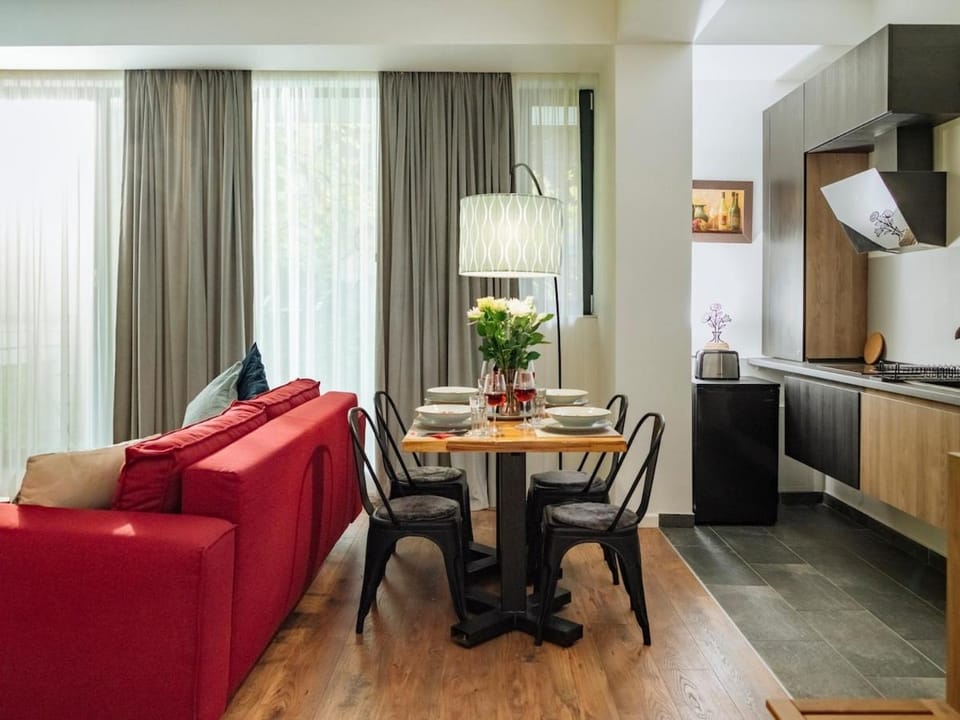 Central 22 Apartment - New Building & Parking Apartment in Bucharest