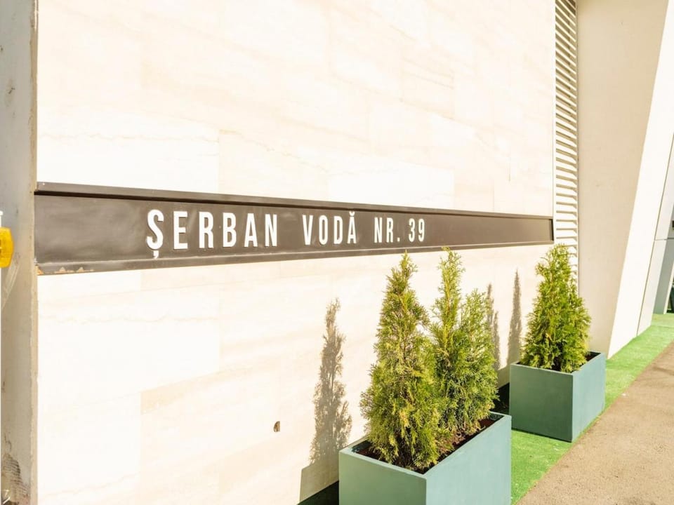 Central 23 Apartment - New Building & Parking Apartment in Bucharest
