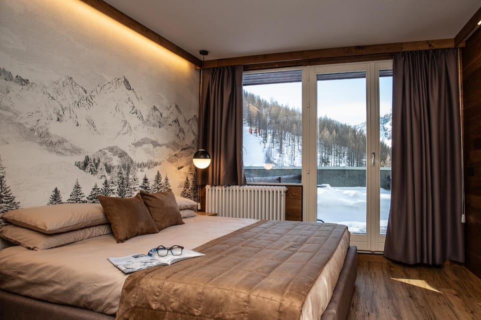 Bed, Natural landscape, Mountain view