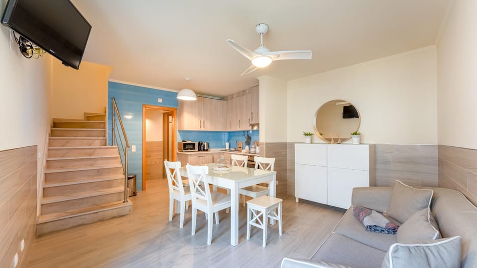 Kitchen or kitchenette, Living room, Dining area