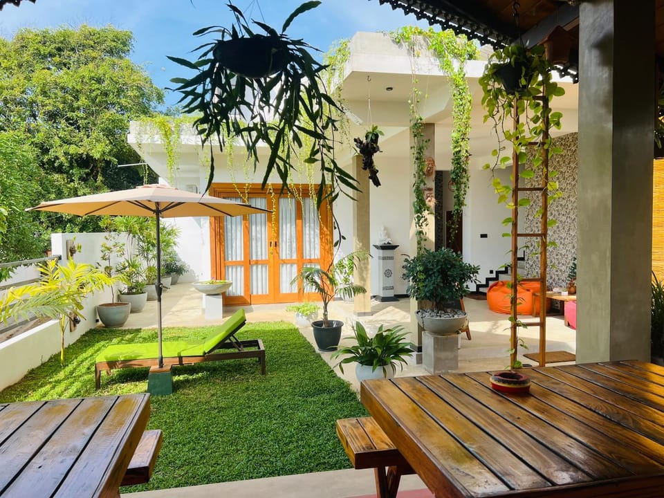 Sunset Bay Bed and Breakfast in Southern Province