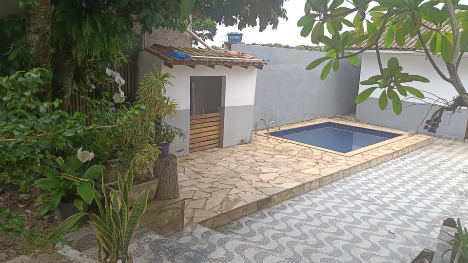 Casa independente de 4 quartos e Piscina! House in State of Rio de Janeiro