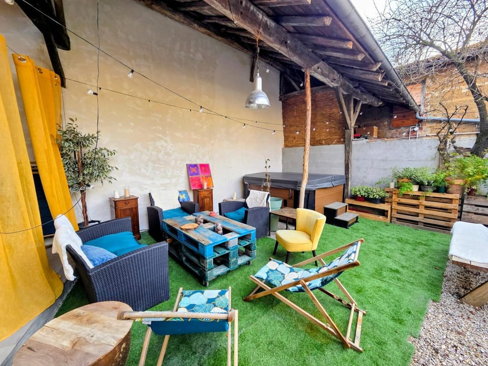 Garden, Spa and wellness centre/facilities, Area and facilities, Inner courtyard view