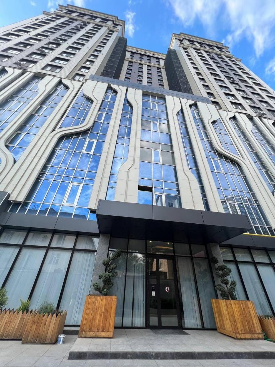 Property building, Day