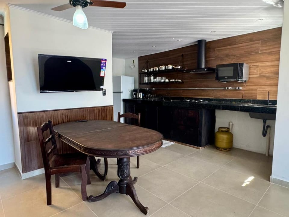 TV and multimedia, Kitchen or kitchenette, Dining area