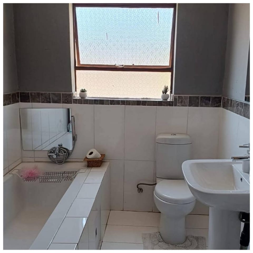 RMK Guest house Zeerust Bed and Breakfast in North West, South Africa
