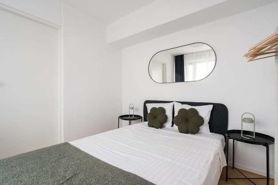 Modern 2BR Apartment - Dorobanti View Apartment in Bucharest