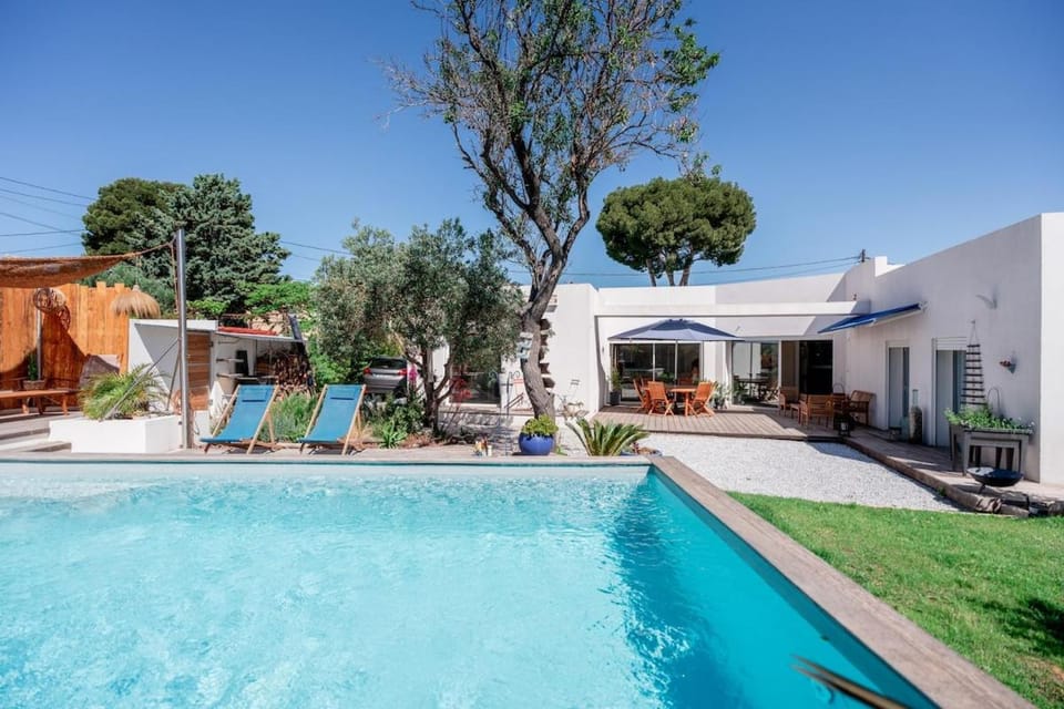 Garden, Swimming pool, sunbed