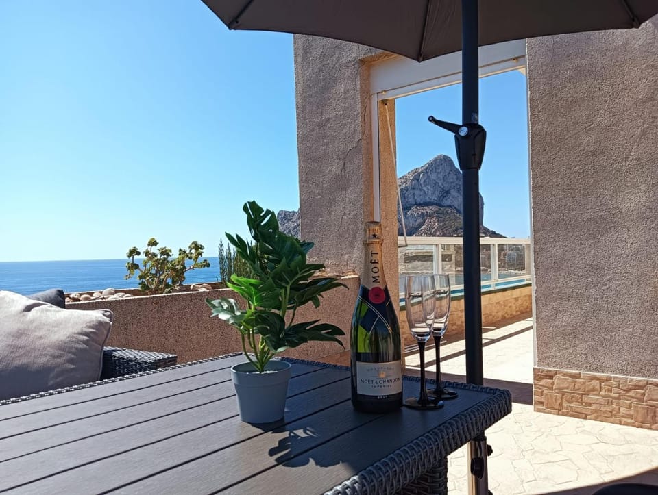 Patio, Day, Natural landscape, View (from property/room), Balcony/Terrace, Mountain view, Sea view
