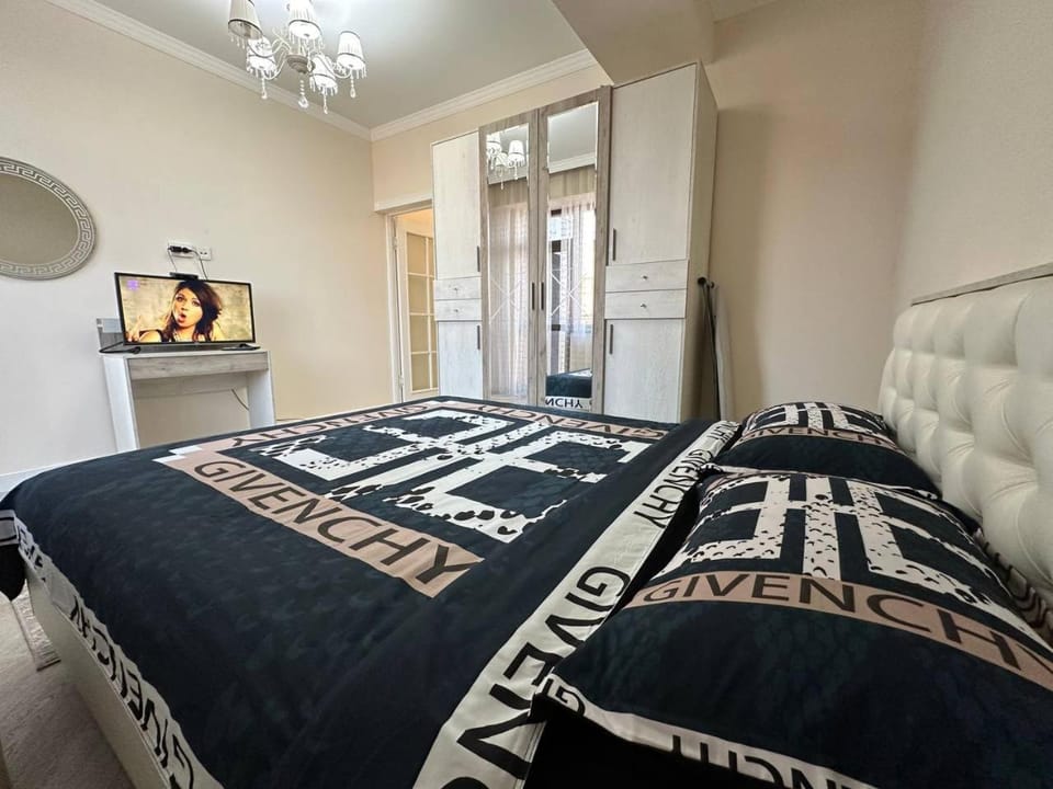 Bed, TV and multimedia, Bedroom, air conditioner