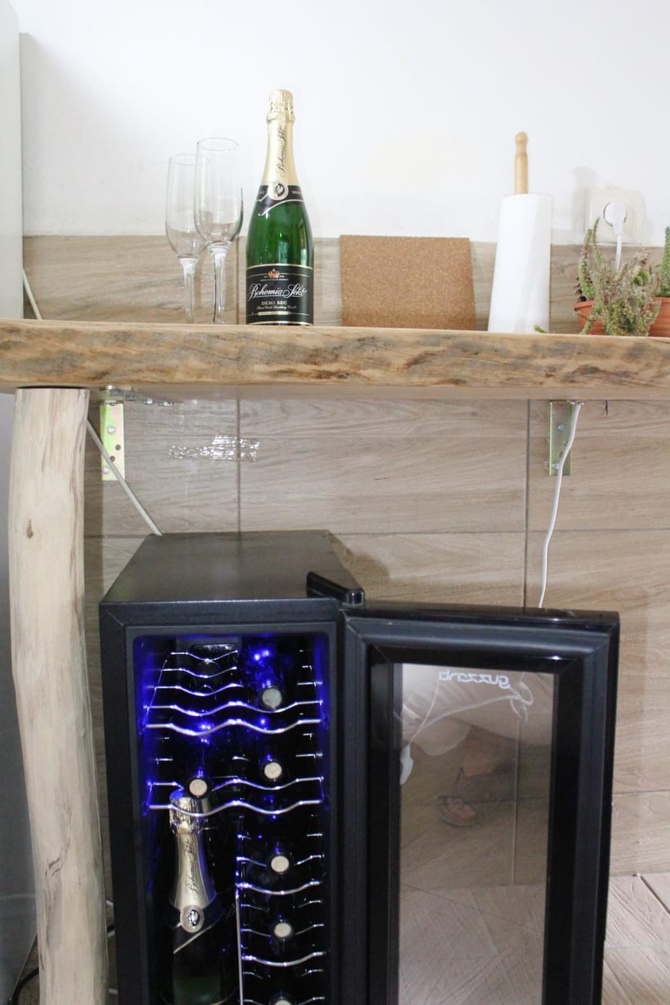 Kitchen or kitchenette, Lounge or bar, Lounge or bar, Drinks