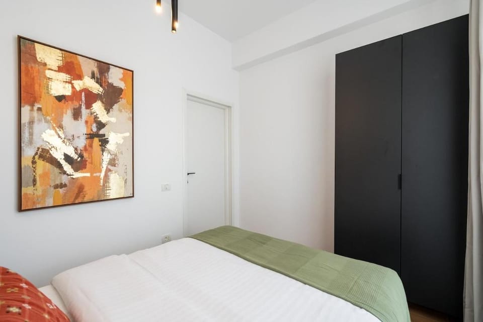 Stunning Views 2BR Flat - Top Location - Terrace Apartment in Bucharest