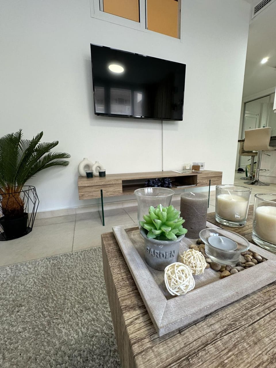 Communal lounge/ TV room