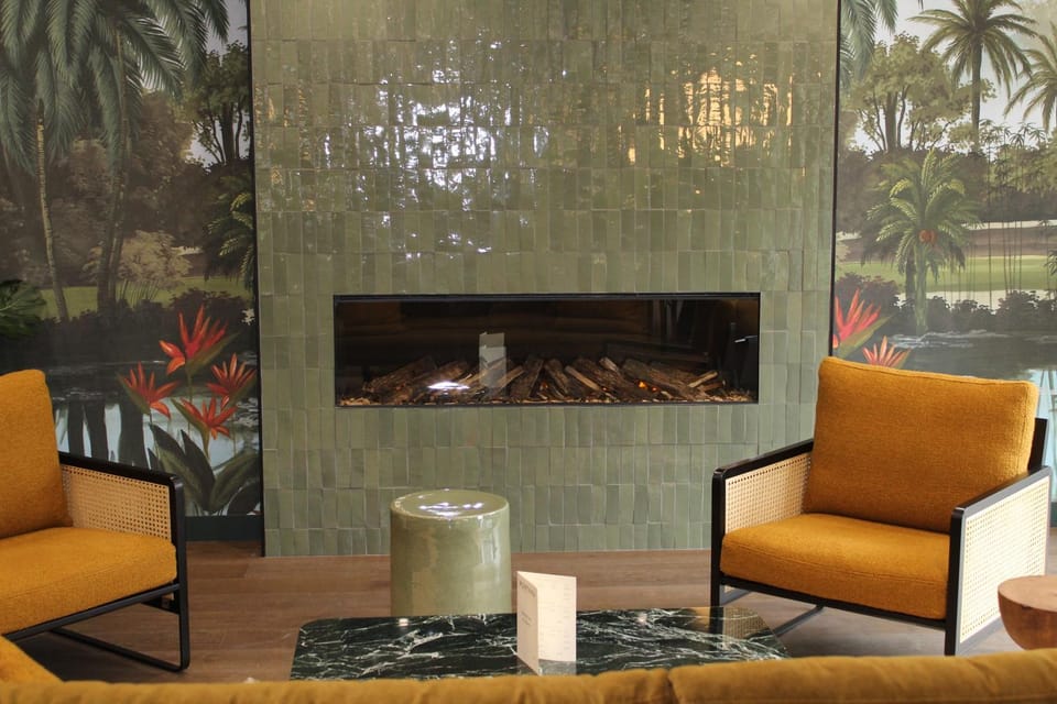 Living room, fireplace