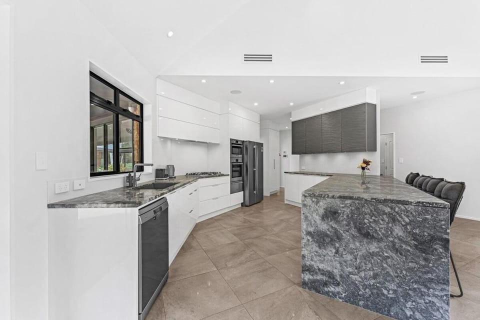 The Luxe Retreat House in Auckland