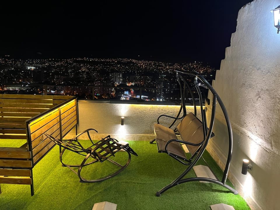 View (from property/room), Balcony/Terrace