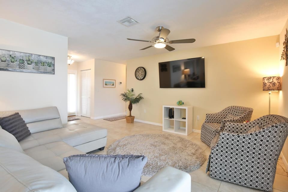 Aqua Breeze House in Bradenton
