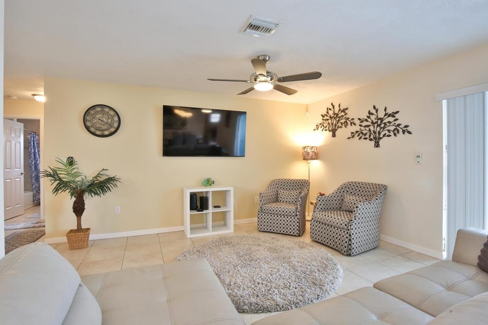 Aqua Breeze House in Bradenton
