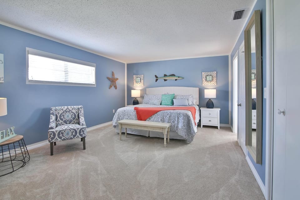 Viva La Flamingo House in Bradenton