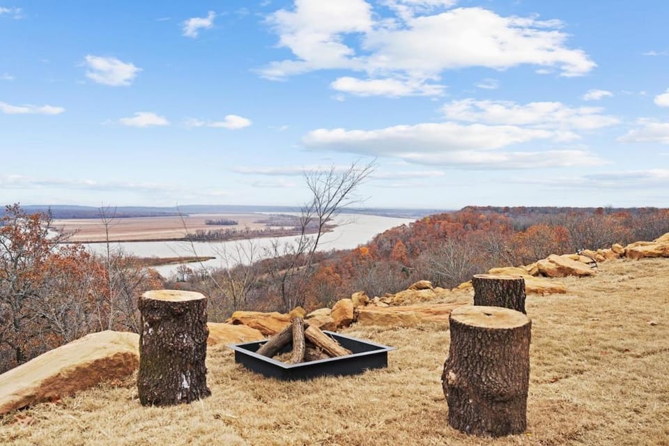 Paradise Point Rover River View House in Muskogee