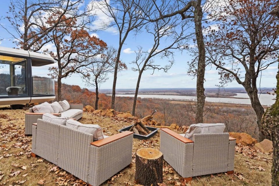 Paradise Point on Arkansas River Pod with Fire Pit House in Muskogee