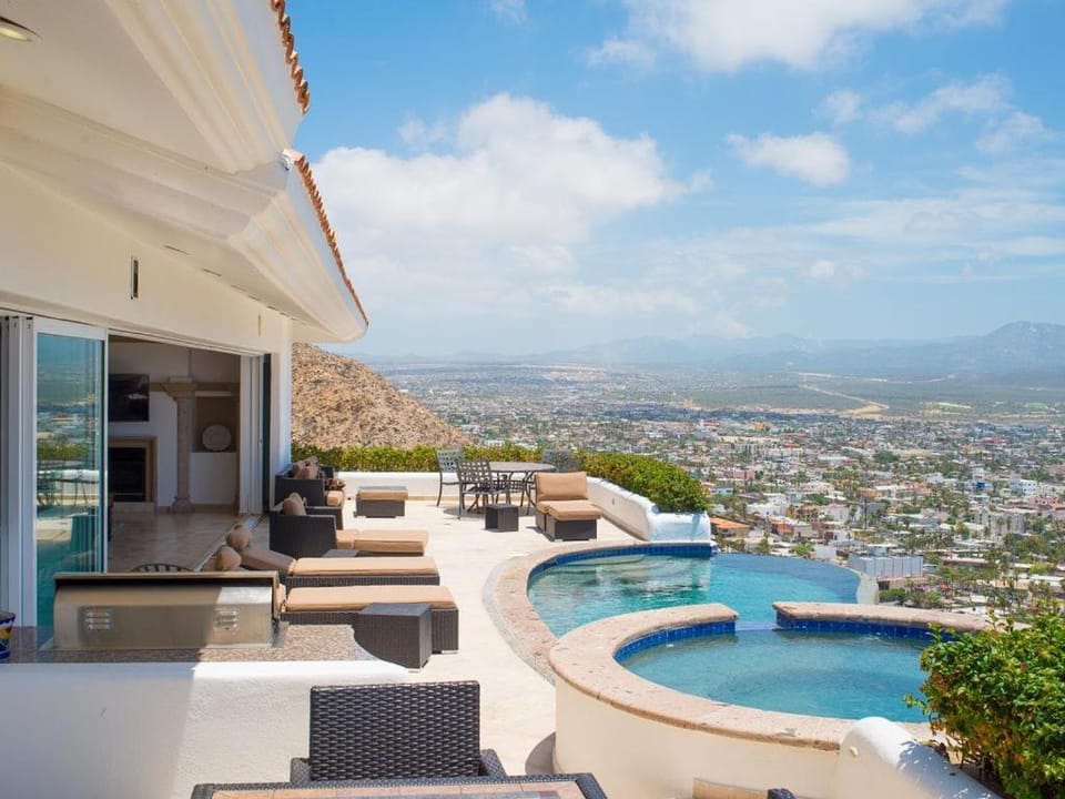 Villa Leonetti by Cabo Villas Villa in Cabo San Lucas
