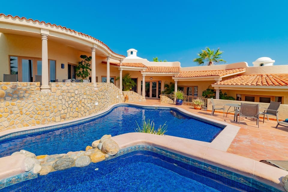 Villa Lorena by Cabo Villas Villa in Cabo San Lucas