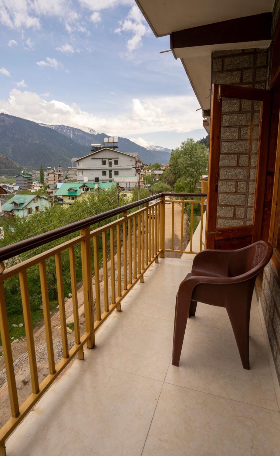 Sunrise Cottage Hotel in Manali