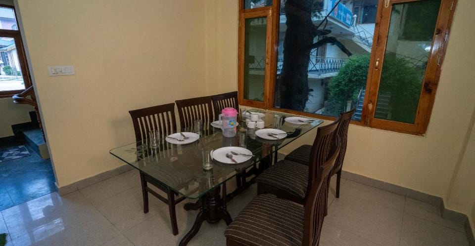 Sunrise Cottage Hotel in Manali