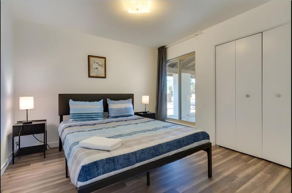Bed, Photo of the whole room, Bedroom, towels, wardrobe