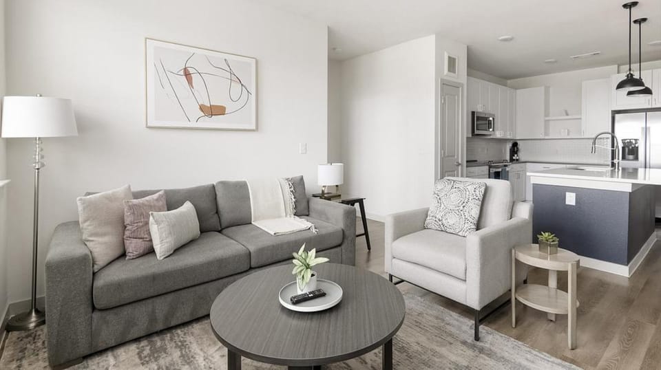 Landing at Birdie on Woodland Greens - 2 Bedrooms in Plaza Volente Apartment in Austin