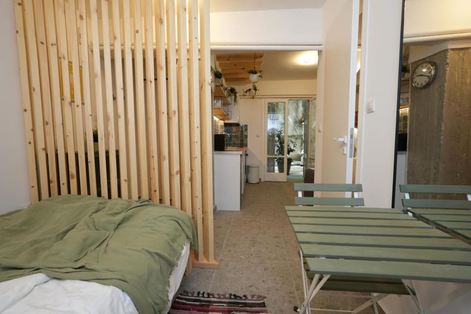 The Extravagant studio in Pagkrati, Near Stadium Apartment in Athens